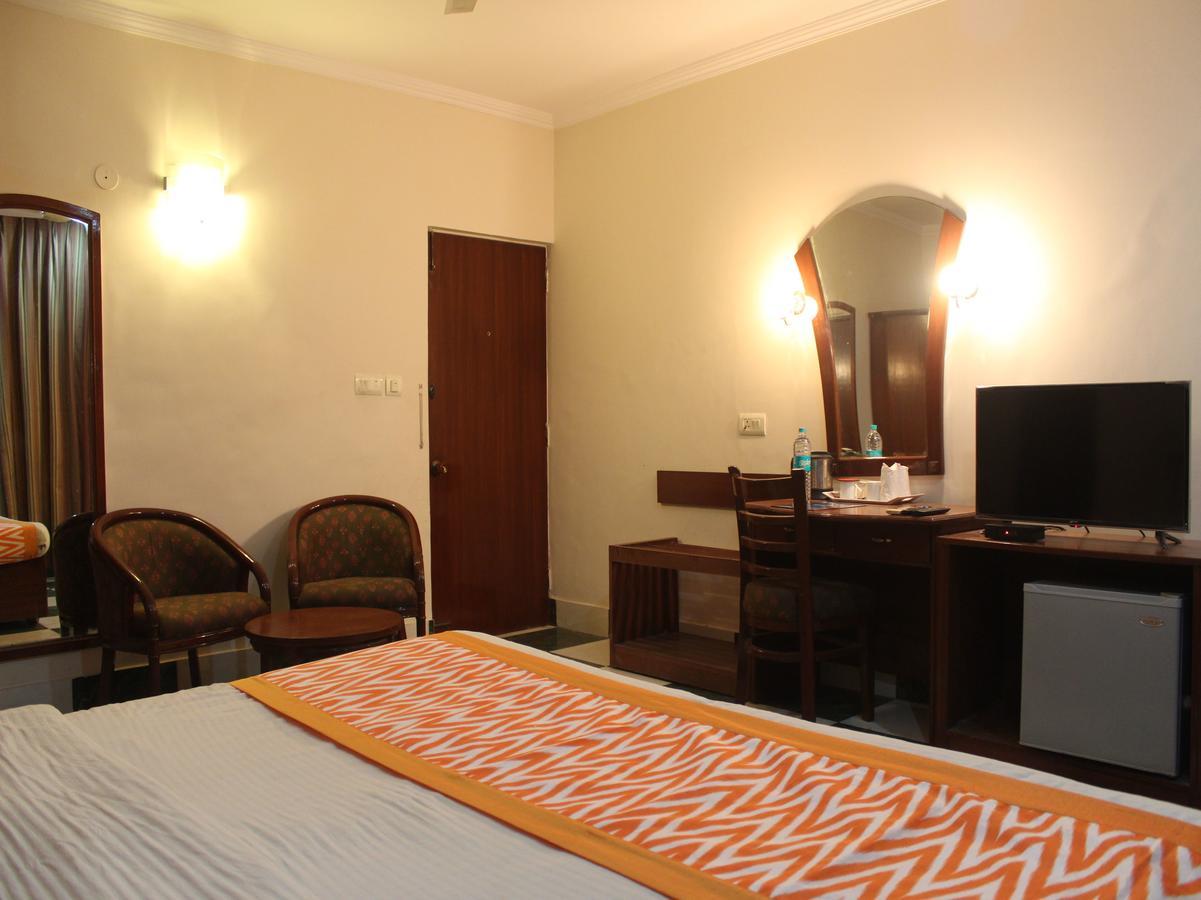 Oyo 5232 Kwality Hotel Dehradun Exteriör bild
