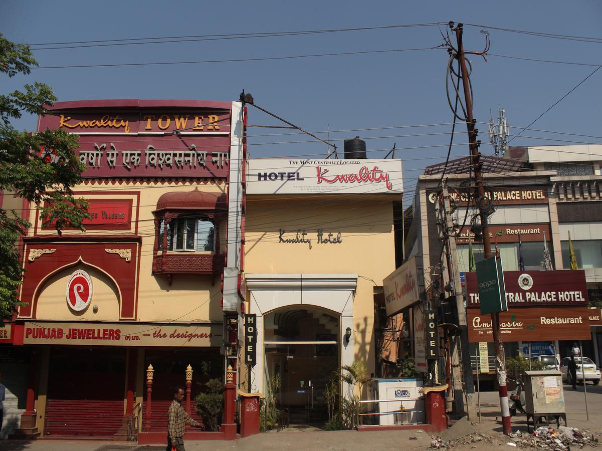 Oyo 5232 Kwality Hotel Dehradun Exteriör bild