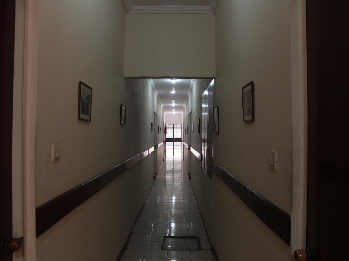 Oyo 5232 Kwality Hotel Dehradun Exteriör bild