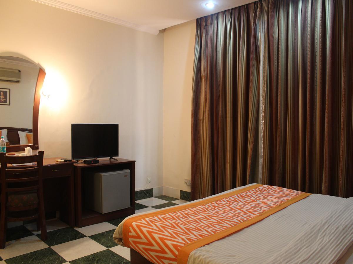 Oyo 5232 Kwality Hotel Dehradun Exteriör bild