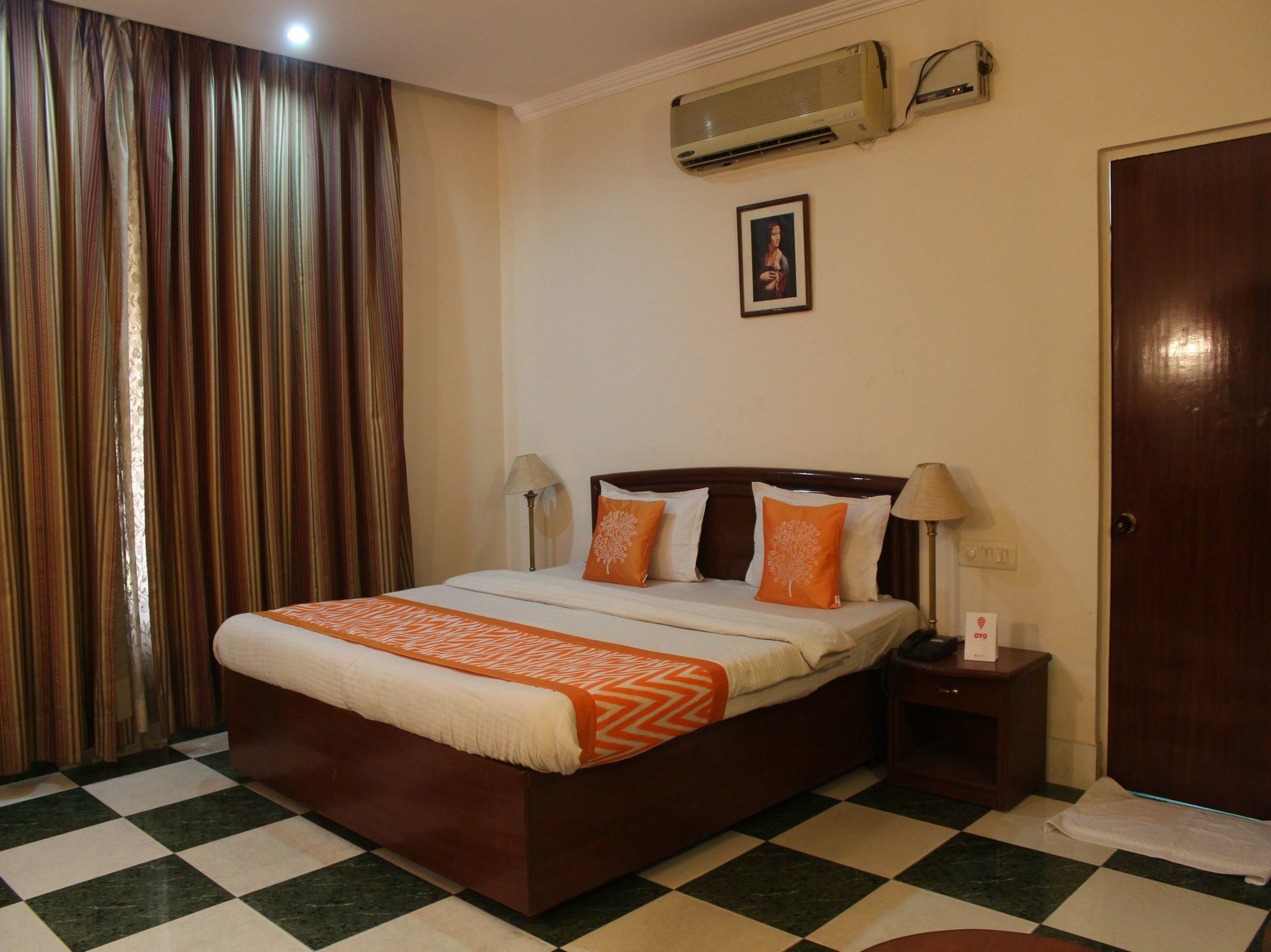 Oyo 5232 Kwality Hotel Dehradun Exteriör bild